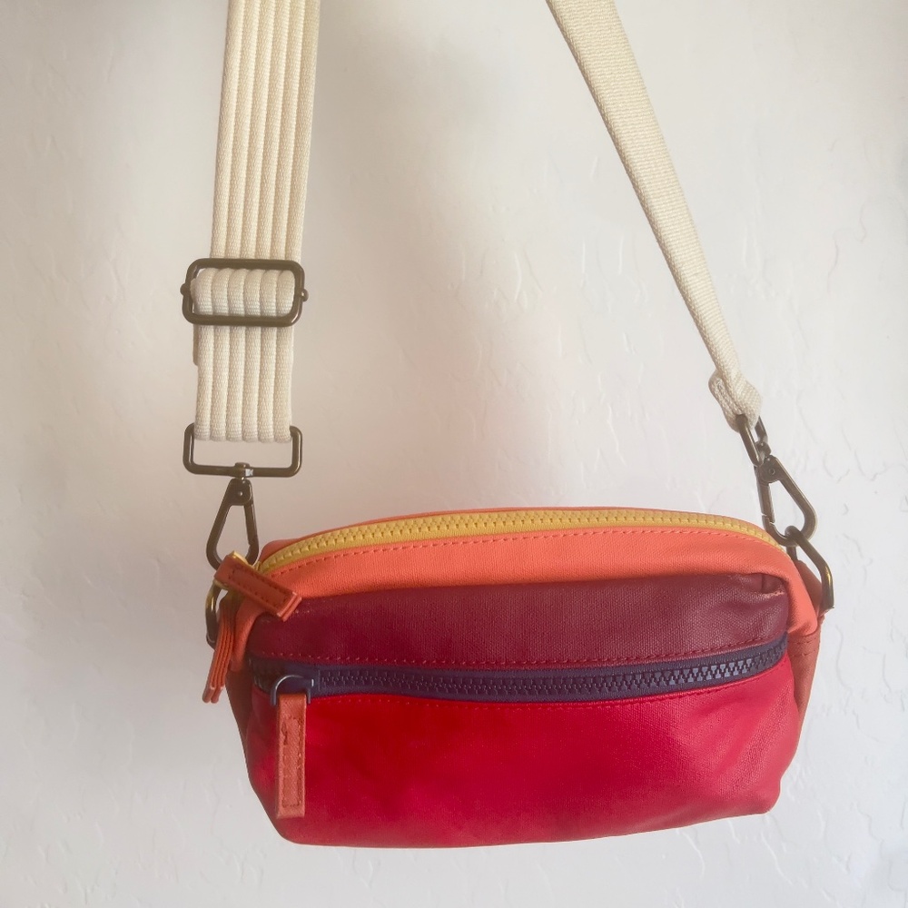 Marine Layer belt bag Fanny pack crossbody in red colorblock